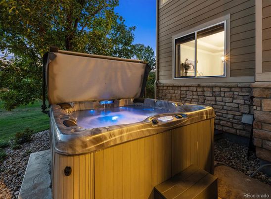 Exterior, Hot Tub