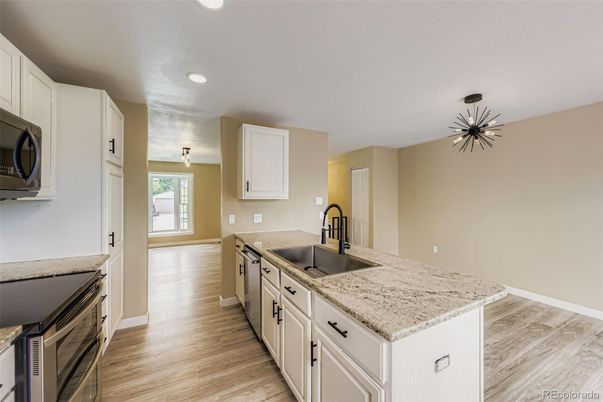Interior, Kitchen, Pendant Lights, Recessed Lighting, Wood Texture Flooring