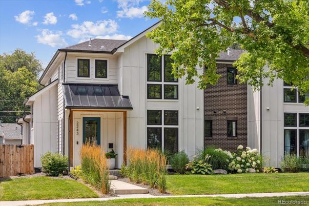 Exterior, Facade, Brick Facade, Farmhouse