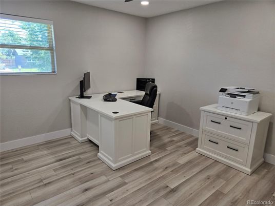 Home Office, Interior, Recessed Lighting, Wood Texture Flooring