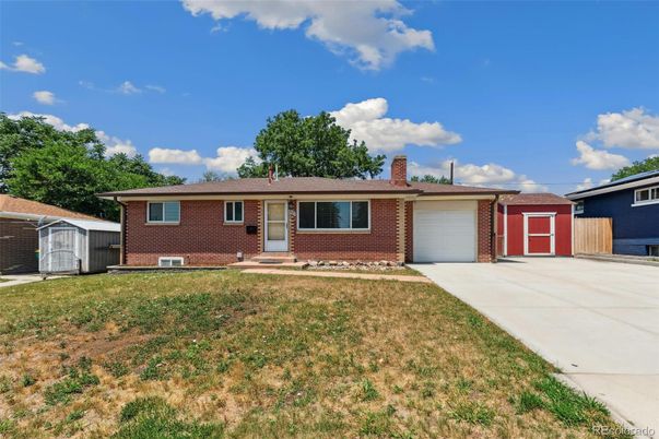 Attached, Exterior, Facade, Brick Facade, Ranch