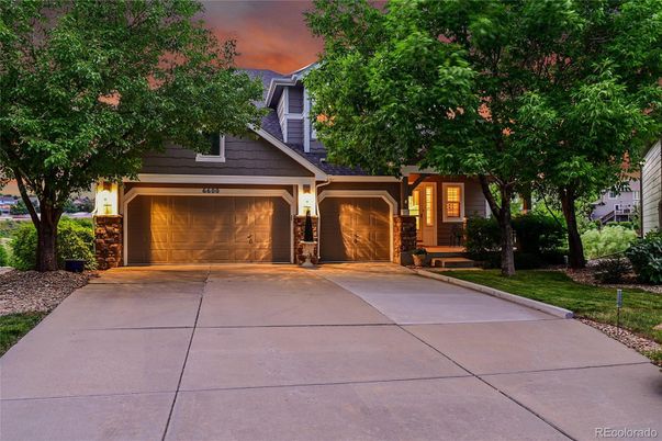 Attached, Exterior, Facade, Ranch