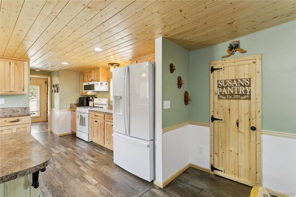 Interior, Kitchen, Recessed Lighting, Wooden Ceilings, Wood Texture Flooring