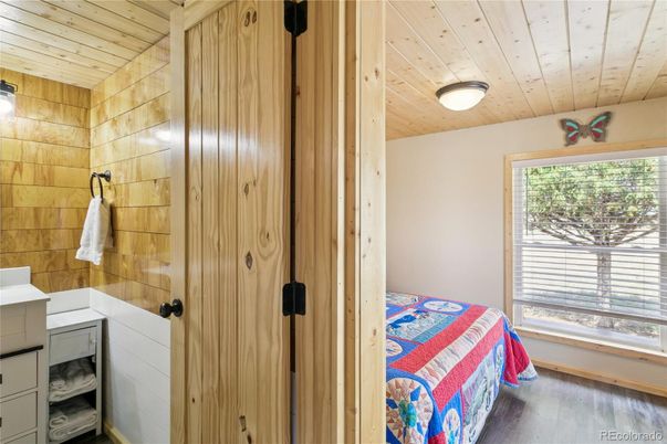 Bathroom, Interior, Wooden Ceilings, Wood Texture Flooring, Wooden Walls