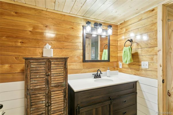 Bathroom, Interior, Wooden Ceilings, Wooden Walls
