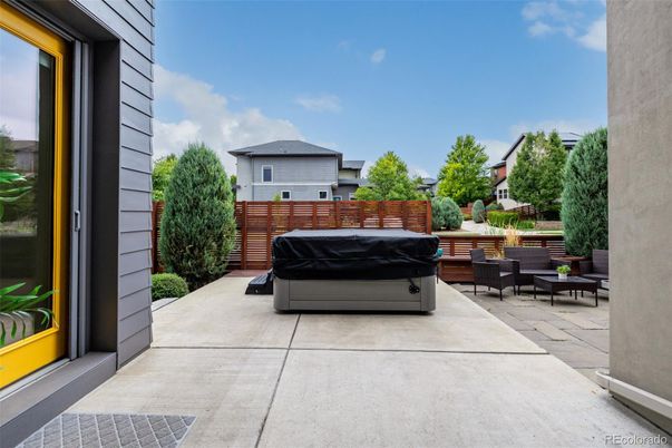 Exterior, Hot Tub