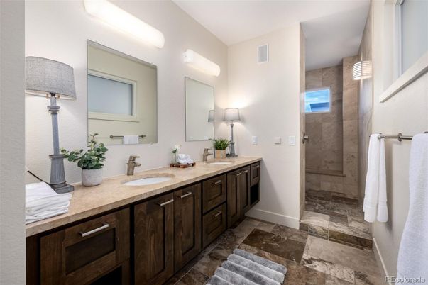 Bathroom, Dual Sink Vanities, Interior