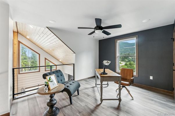 Home Office, Interior, Recessed Lighting, Wood Texture Flooring