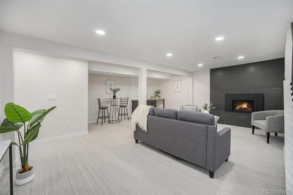 Fireplace, Interior, Living room, Recessed Lighting