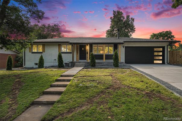 Attached, Exterior, Facade, Ranch