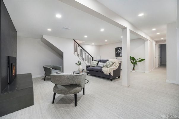 Fireplace, Interior, Living room, Recessed Lighting