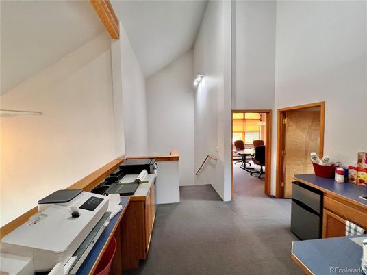 Home Office, Interior
