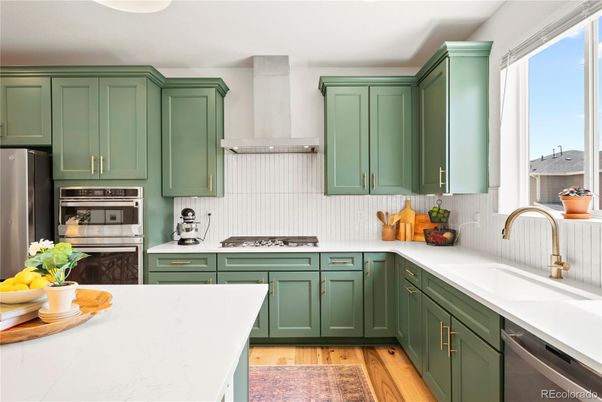 Interior, Kitchen, Stainless Steel Appliances, Wood Texture Flooring