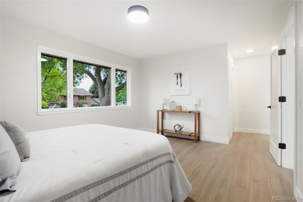 Bedroom, Interior, Recessed Lighting, Wood Texture Flooring