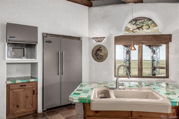 Interior, Kitchen, Pendant Lights, Tile Countertops