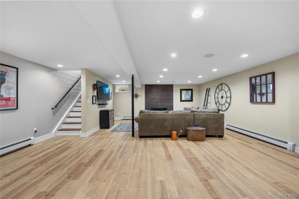 Interior, Living room, Recessed Lighting, Wood Texture Flooring
