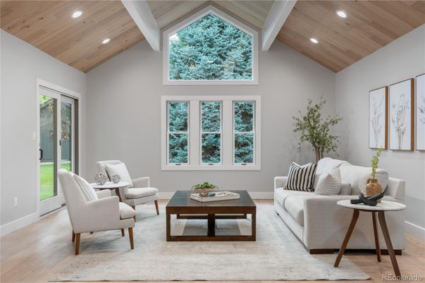 Interior, Living room, Recessed Lighting, Wooden Ceilings, Wood Texture Flooring