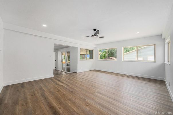 Empty room, Interior, Recessed Lighting, Wood Texture Flooring