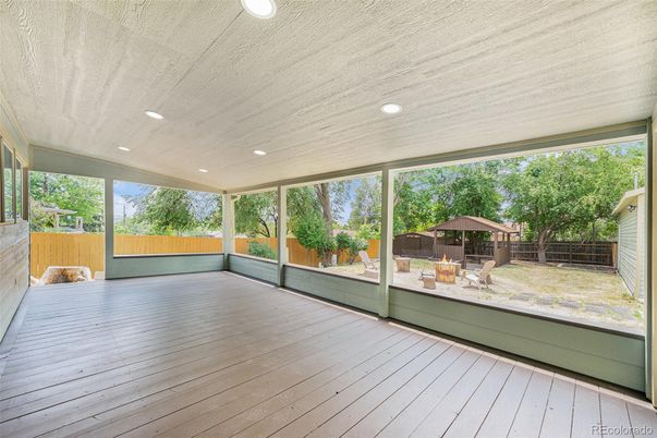 Interior, Recessed Lighting, Sun Room, Wood Texture Flooring