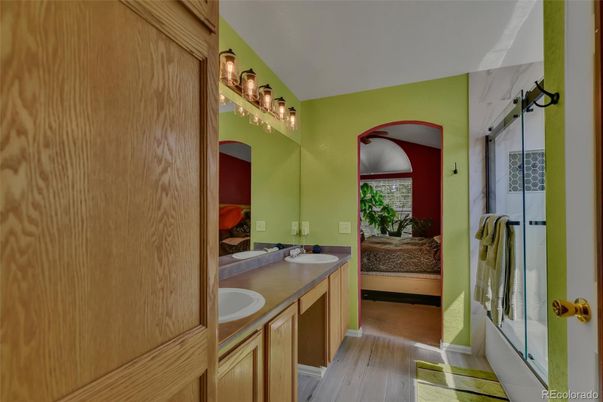 Bathroom, Dual Sink Vanities, Interior, Wood Texture Flooring