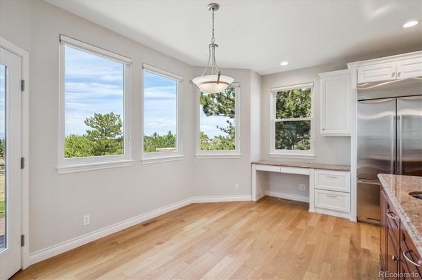 Interior, Pendant Lights, Recessed Lighting, Stainless Steel Appliances, Wood Texture Flooring
