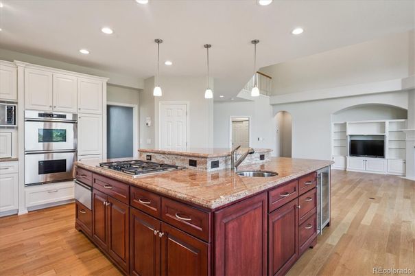 Interior, Kitchen, Pendant Lights, Recessed Lighting, Wood Texture Flooring