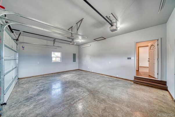 Garage, Interior