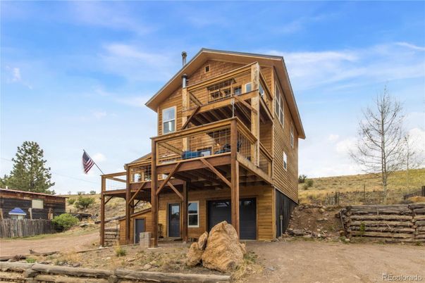 Backyard, Exterior, Facade, Log Home
