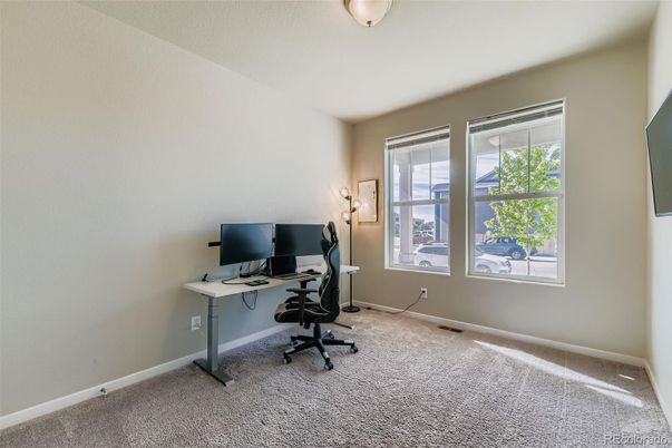 Home Office, Interior