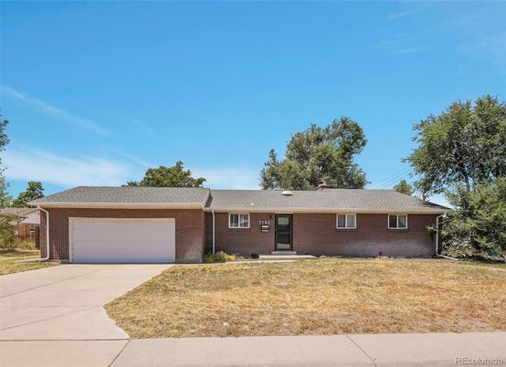Attached, Exterior, Facade, Brick Facade, Ranch