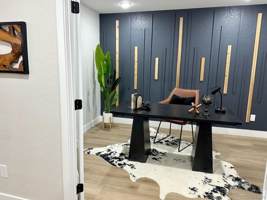 Home Office, Interior, Recessed Lighting, Wood Texture Flooring