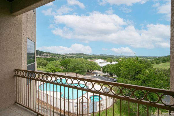 Exterior, Pool, Other