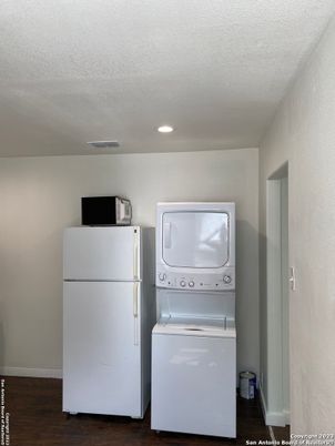 Interior, Recessed Lighting, Utility Closets, Washer, Wood Texture Flooring