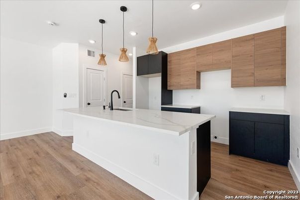 Interior, Kitchen, Pendant Lights, Recessed Lighting, Wood Texture Flooring