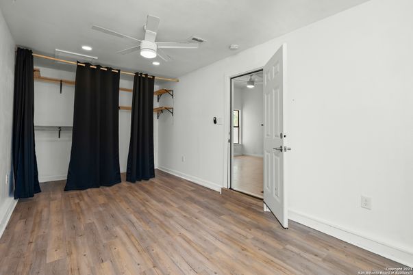 Empty room, Interior, Recessed Lighting, Walk-in Closets, Wood Texture Flooring