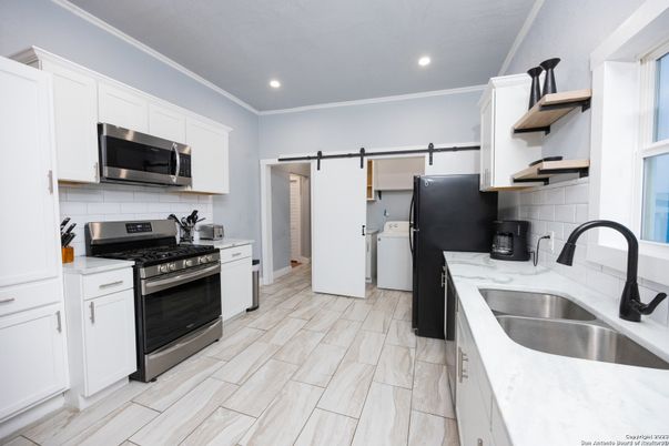 Interior, Kitchen, Recessed Lighting, Stainless Steel Appliances, Washer