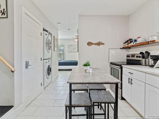 Interior, Kitchen, Washer