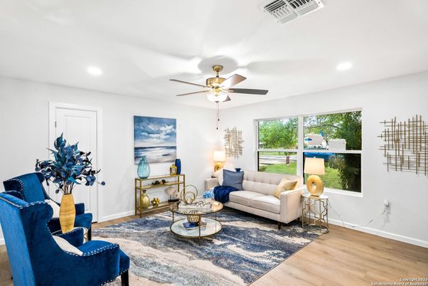 Interior, Living room, Recessed Lighting, Wood Texture Flooring