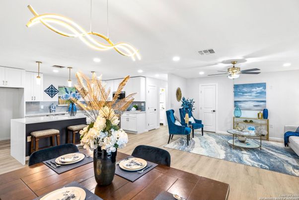 Dining room, Interior, Kitchen, Pendant Lights, Recessed Lighting, Wood Texture Flooring