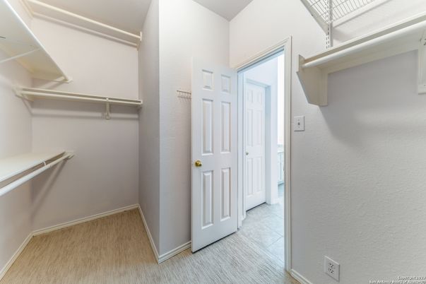 Interior, Walk-in Closets