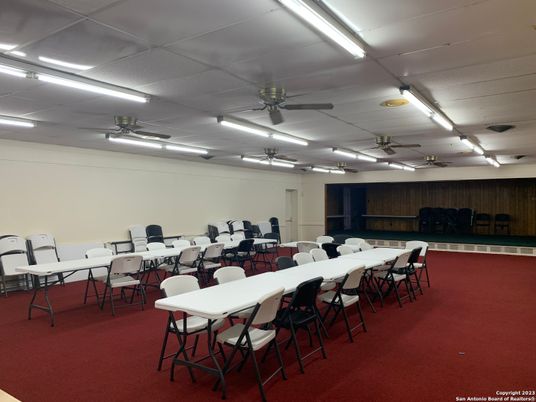 Dining room, Interior