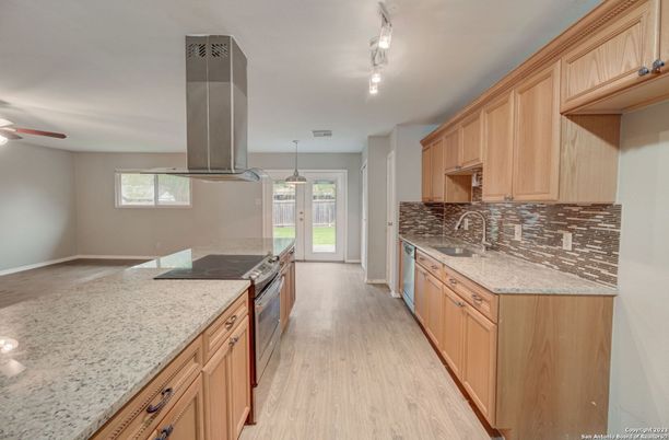 Interior, Kitchen, Pendant Lights, Wood Texture Flooring