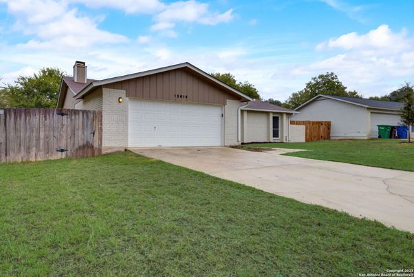 Backyard, Detached Garage, Exterior