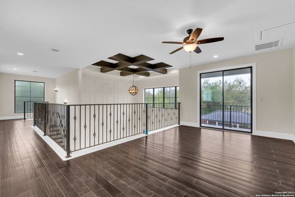 Interior, Pendant Lights, Recessed Lighting, Wood Texture Flooring