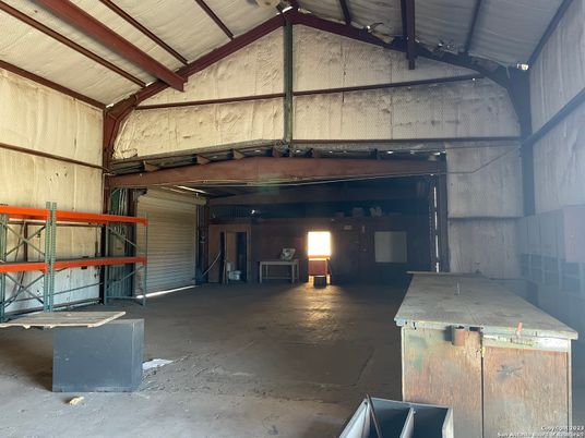 Garage, Interior