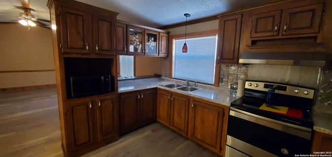 Interior, Kitchen, Pendant Lights, Wood Texture Flooring