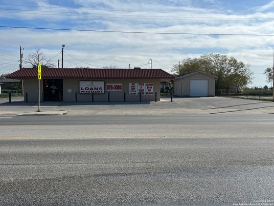 Detached Garage, Exterior