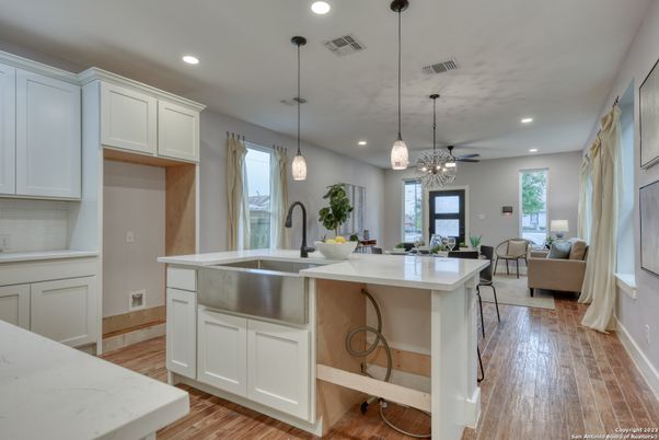 Interior, Kitchen, Living room, Pendant Lights, Recessed Lighting, Wood Texture Flooring