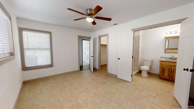 Bathroom, Empty room, Interior