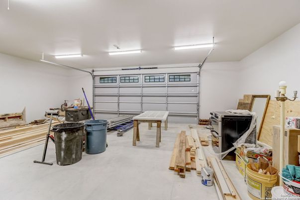 Garage, Interior